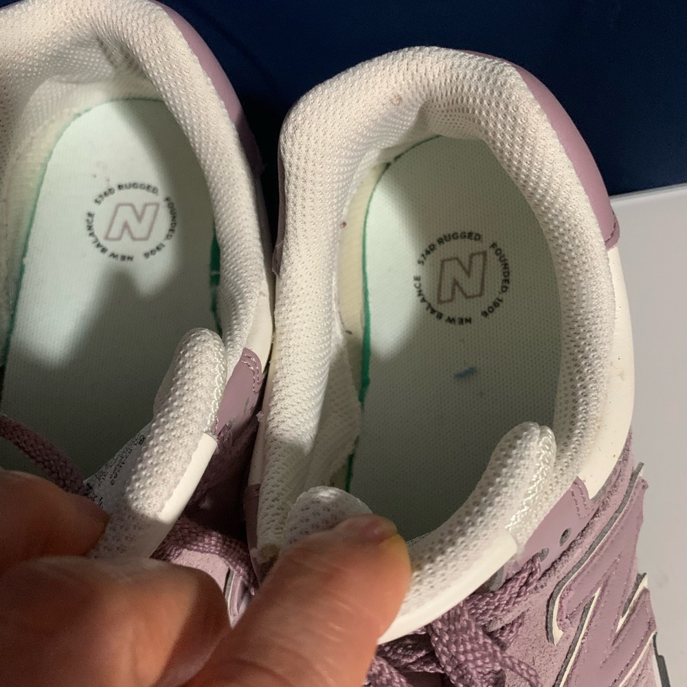 New Balance Women's Mauve and Cream Sneakers - Picture 8 of 9